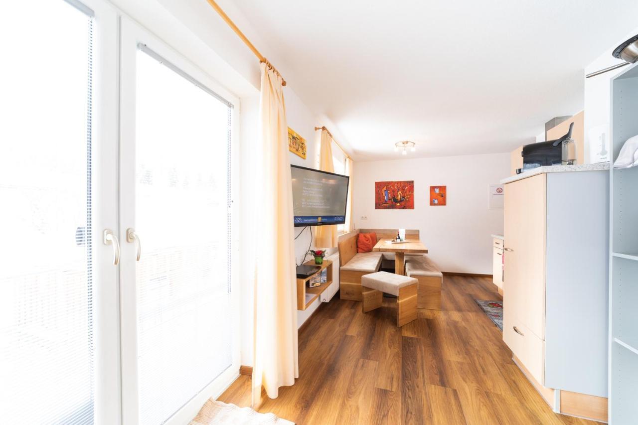 Ferienhaus Gundi Pettneu am Arlberg Eksteriør bilde